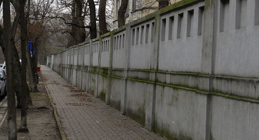 Mur na Panieńskiej i Jasińskiego