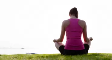 Joga na Placu Konesera