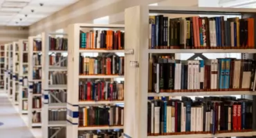Biblioteka Publiczna na Pradze-Północ: Twoje Centrum Kultury i Wiedzy